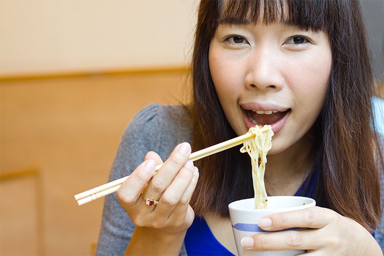 【理由まとめ】女性一人で入りづらい飲食店とは？